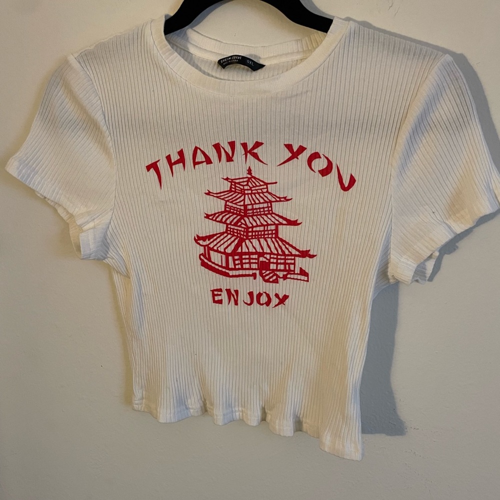 cropped takeout tee